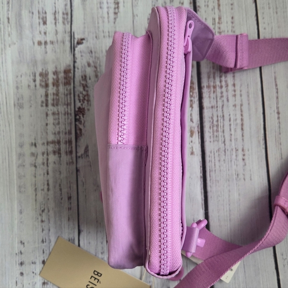 BEIS The Sport Sling Crossbody Bag in Berry Water Bottle Holder NEW NWT - Picture 7 of 13